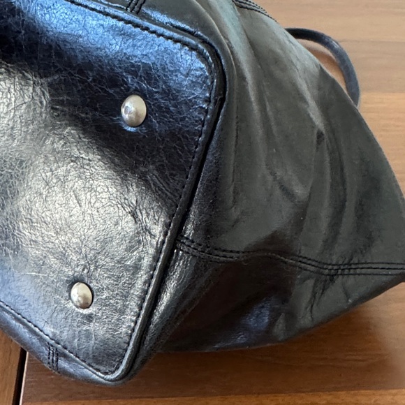 HOBO Black Leather Vintage Tote Bag lots of ❤️ so soft great shape for older bag - Picture 12 of 15